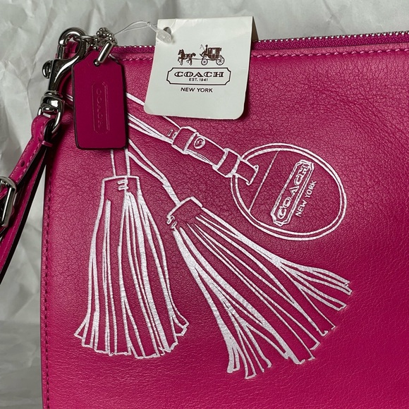 BNWT COACH Legacy Motif Flat Wristlet - Picture 3 of 13